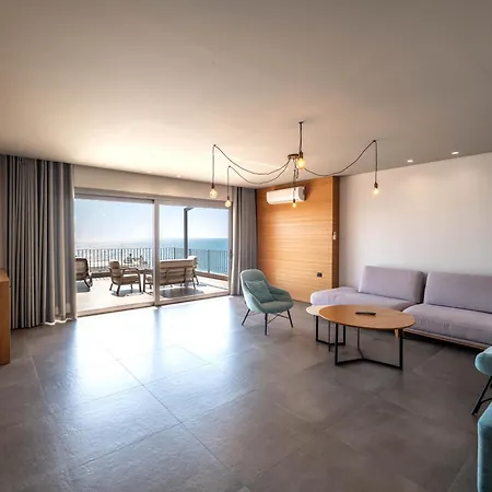Franklin Seaside Sarandë